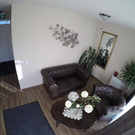 Fonix Apartman Lenti Ngoại thất bức ảnh